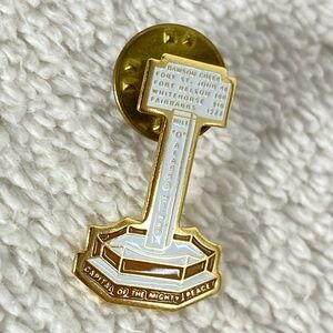 5/$35 Vintage Alaska Highway Mile 0 Capital Of The Mighty Peace Souvenir Pin